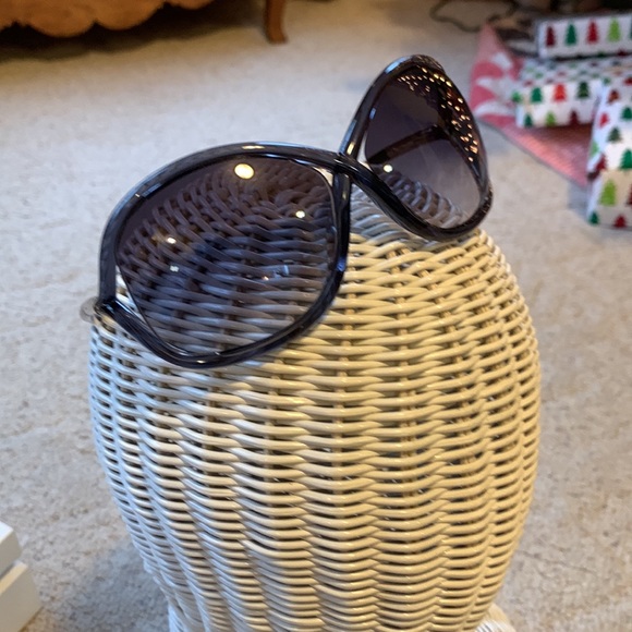 Tom Ford Sunglasses - Picture 2 of 10